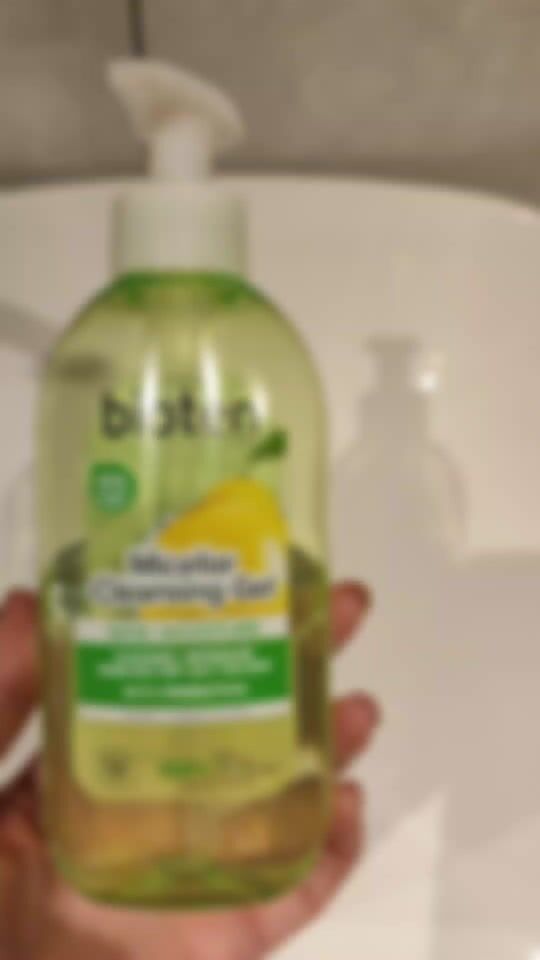 Affordable facial cleanser that removes makeup too! ?