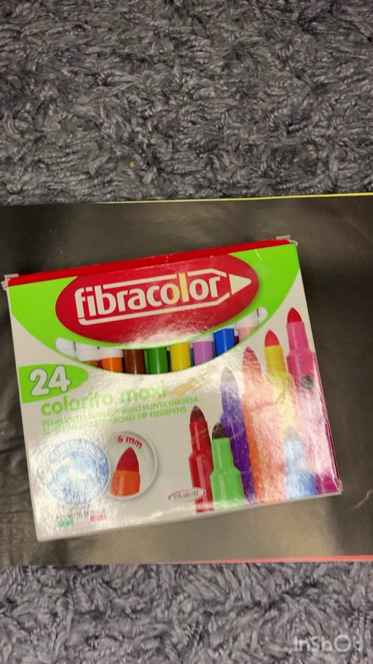 Very vibrant colors, ideal for young painters!