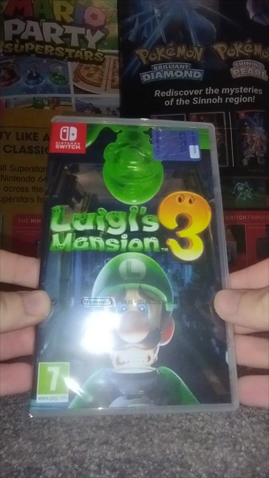 Luigi's Mansion 3 Switch Spiel auspacken