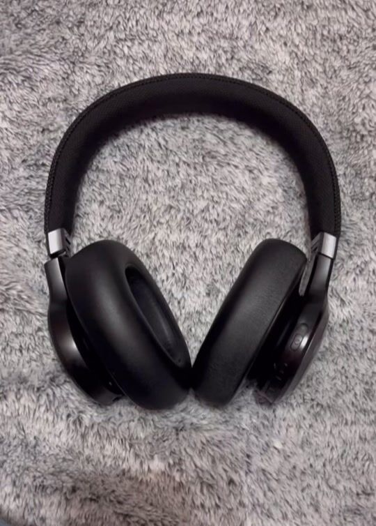 Ασύρματα ακουστικά JBL με noise cancellation! 🎧🎶