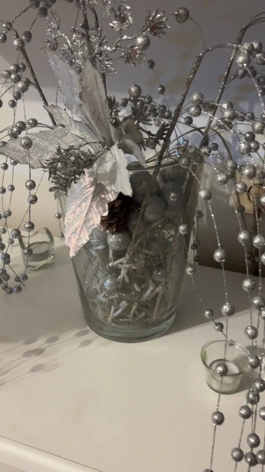 Cozy decoration with silver "flowers" for all year round ✨