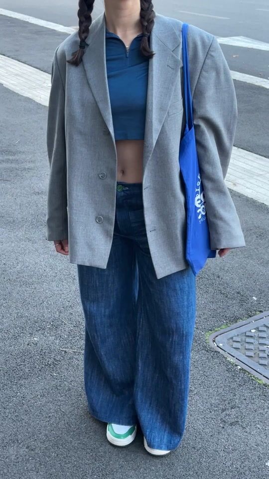 Athletic blue top worn with jeans and oversized blazer🩶💙🩵