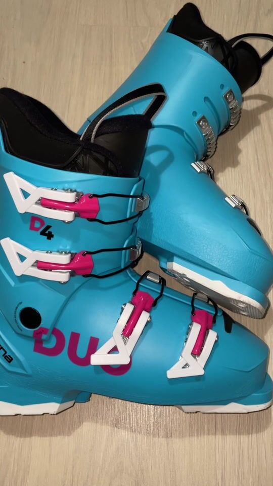 It’s time for skiii🎿❄️